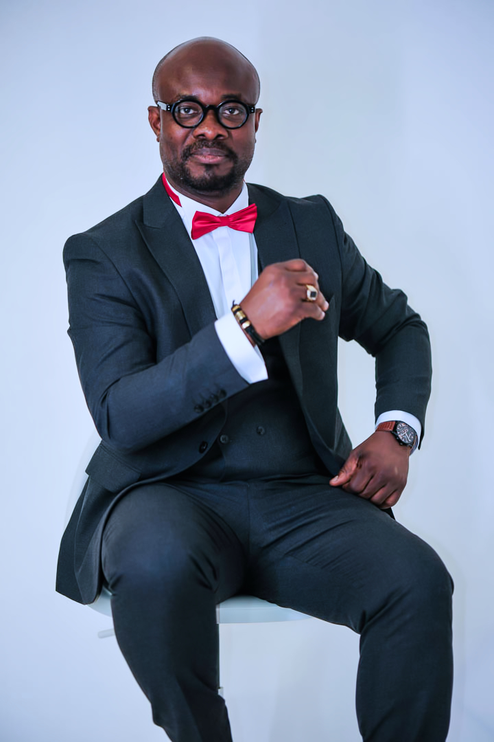 Naki Pistis portrait officiel